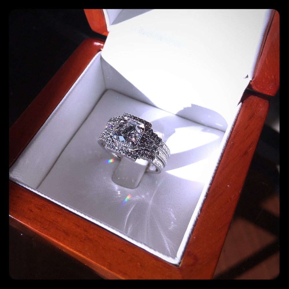 0.89 CT Round Cut 14k White Gold Custom Bridal Set